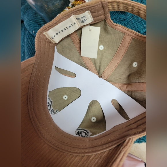 Aero women one size corduroy logo hat tan color - Picture 5 of 8